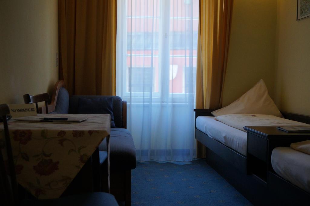 Hotel Happ Innsbruck Pokój zdjęcie